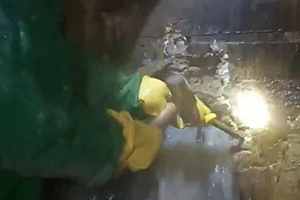 青岛消防水池堵漏施工视频
